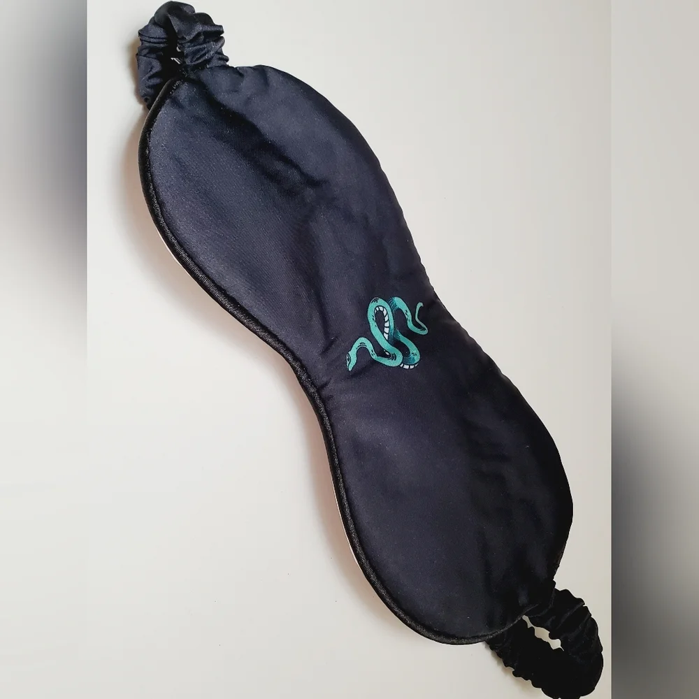 Revolution Beauty The School for Good & Evil × Revolution Eye Sleeping Mask